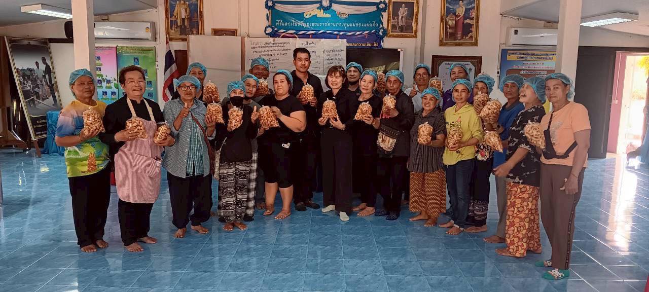 สพอ.วัดโบสถ์ ดำเนินโครงการเสริมสร้างศักยภาพกองทุนชุมชนเพื่อการเข้าถึงแหล่งทุนของประชาชนในชุมชน กิจกรรมส่งเสริมประชาชนเป้าหมายเข้าถึงแหล่งทุน หมู่ที่ 8 บ้านหนองยางตำบลบ้านยาง อำเภอวัดโบสถ์ จังหวัดพิษณุโลก