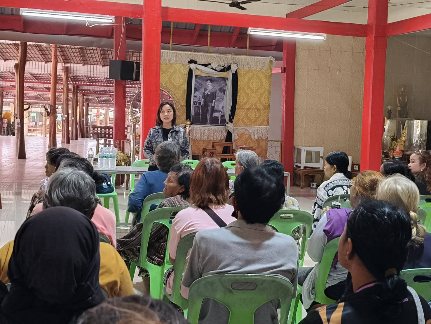 สพอ.วัดโบสถ์ลงพื้นที่ติดตามการดำเนินงานกลุ่มออมทรัพย์เพื่อการผลิตบ้านเนินมะคึด 